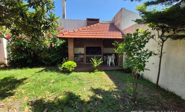 Casa 5 ambientes en olivos