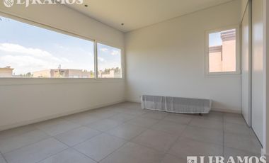 Casa en alquiler en LOS SAUCES - NORDELTA