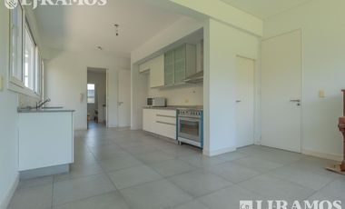 Casa en alquiler en LOS SAUCES - NORDELTA