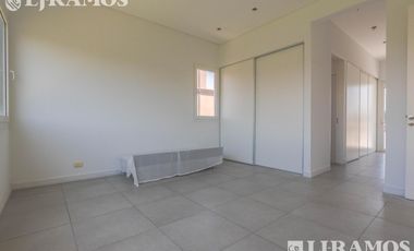 Casa en alquiler en LOS SAUCES - NORDELTA