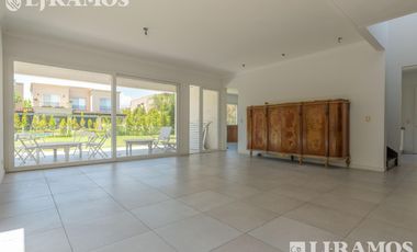 Casa en alquiler en LOS SAUCES - NORDELTA