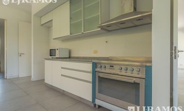 Casa en alquiler en LOS SAUCES - NORDELTA