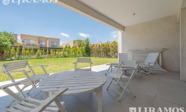 Casa en alquiler en LOS SAUCES - NORDELTA