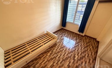 VENTA CASA 3 AMBIENTES, JARDÍN CON 2 COCHERAS EN SAN ANDRÉS, ZONA AGUSTINIANO.