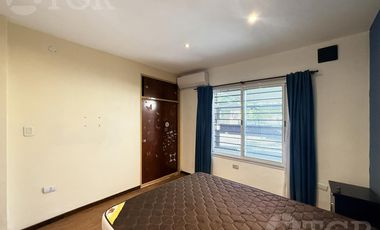 VENTA CASA 3 AMBIENTES, JARDÍN CON 2 COCHERAS EN SAN ANDRÉS, ZONA AGUSTINIANO.