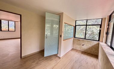 CASA EN RENTA IDEAL PARA OFICINAS COL. CONDESA