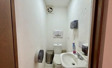 CASA EN RENTA IDEAL PARA OFICINAS COL. CONDESA