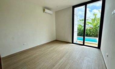 Casa con alberca en renta en Privada Olivia