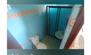 SE VENDE CASA ESQUINERA DE 3 PISOS CON 92 MTR2 EN AV GUAYABAL