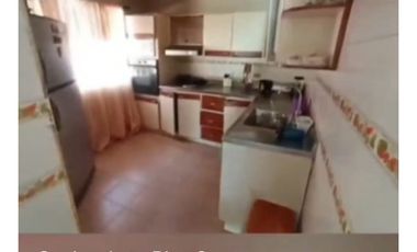 SE VENDE CASA ESQUINERA DE 3 PISOS CON 92 MTR2 EN AV GUAYABAL