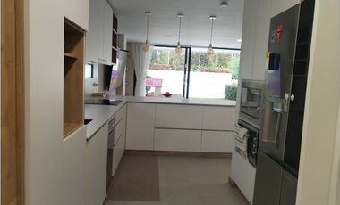 Venta De Apartamento En El Poblado, Medellín