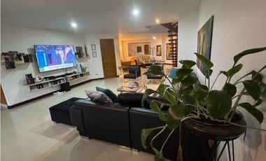 VENTA DE APARTAMENTO DUPLEX EN SABANETA