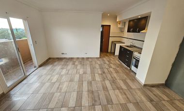 DEPARTAMENTO 2 AMB. CON AMPLIO  BALCÓN