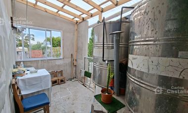 Casa con gran potencial y múltiples espacios profesionales.