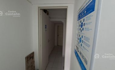 Casa con gran potencial y múltiples espacios profesionales.