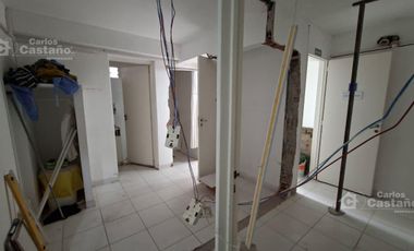 Casa con gran potencial y múltiples espacios profesionales.