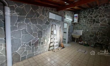 Ph 3 ambientes con garaje al frente.