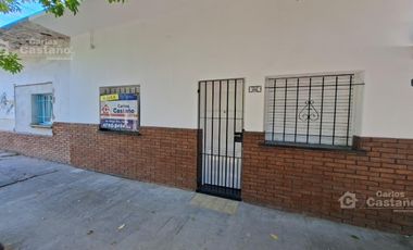 Ph 3 ambientes con garaje al frente.