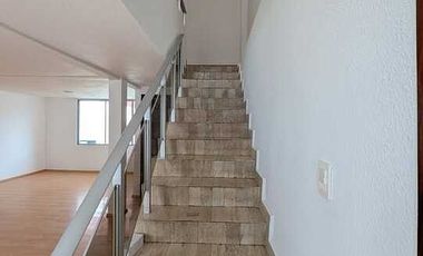 ENCANTADORA CASA EN RENTA EN CALLE CERRADA