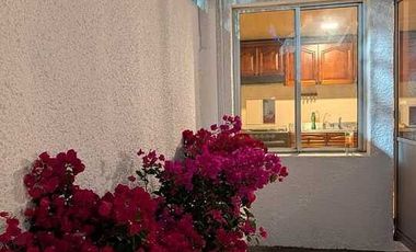 ENCANTADORA CASA EN RENTA EN CALLE CERRADA