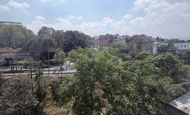 Edificio de 4 niveles con Bodega Comercial en PlantaBaja, Colonia Cruz del Farol
