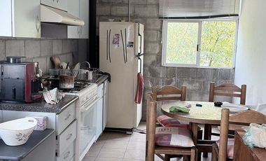 Edificio de 4 niveles con Bodega Comercial en PlantaBaja, Colonia Cruz del Farol