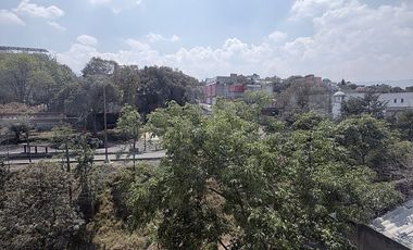 Edificio de 4 niveles con Bodega Comercial en PlantaBaja, Colonia Cruz del Farol
