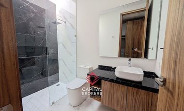 Casa de Lujo en Renta en Villa Verona zona Andares