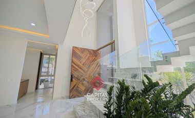 Casa de Lujo en Renta en Villa Verona zona Andares