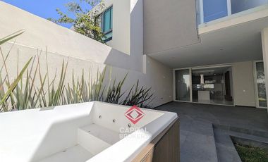 Casa de Lujo en Renta en Villa Verona zona Andares