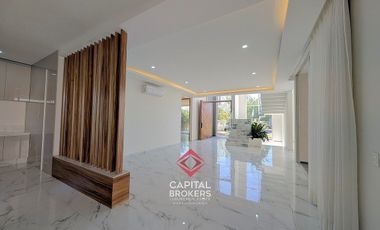 Casa de Lujo en Renta en Villa Verona zona Andares