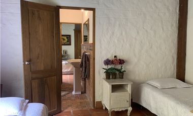 Venta de Finca El Retiro, independiente, a 4km del parque, pesebreras