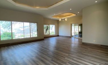 CASA RENTA LAS CALZADAS $160,000 MN | RECIEN REMODELADA