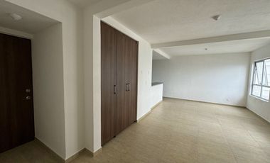 Departamento en renta en Sky View en Zona Esmeralda nuevo y equipado