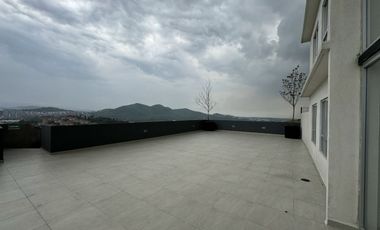 Departamento en renta en Sky View en Zona Esmeralda nuevo y equipado