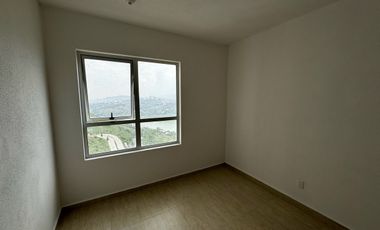 Departamento en renta en Sky View en Zona Esmeralda nuevo y equipado