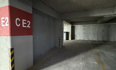 Departamento en renta en Sky View en Zona Esmeralda nuevo y equipado