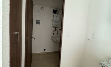 Departamento en renta en Sky View en Zona Esmeralda nuevo y equipado