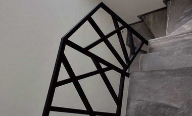 ¡Ubicación Premium! Casa amplia y moderna a pasos de Galerías Santa Anita.