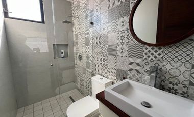 ¡Ubicación Premium! Casa amplia y moderna a pasos de Galerías Santa Anita.