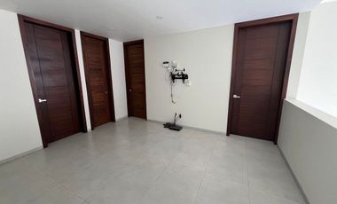 ¡Ubicación Premium! Casa amplia y moderna a pasos de Galerías Santa Anita.
