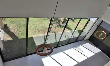 ¡Ubicación Premium! Casa amplia y moderna a pasos de Galerías Santa Anita.