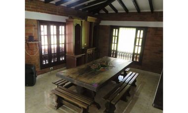 EN VENTA CHALET-HOTEL CAMPESTRE A PUERTA CERRADA