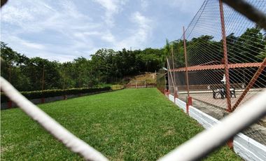 EN VENTA CHALET-HOTEL CAMPESTRE A PUERTA CERRADA