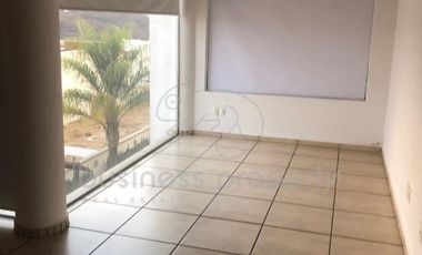 Hermosa Casa en Bosque de Tzalam, Zona Esmeralda.