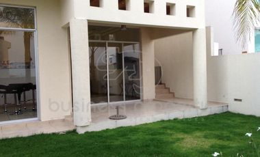 Hermosa Casa en Bosque de Tzalam, Zona Esmeralda.