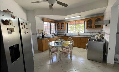 ALTOS DE PANAMA / CASTILLA DE ORO / 346M / 3 HABITACION / LINEA BLANCA