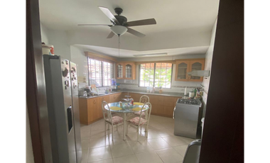 ALTOS DE PANAMA / CASTILLA DE ORO / 346M / 3 HABITACION / LINEA BLANCA