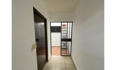 SE ALQUILA CASA EN ALTOS DE PANAMA URB. CASTILLA DE ORO LINEA BLANCA