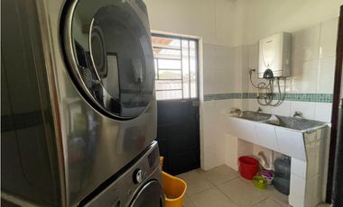 SE ALQUILA CASA EN ALTOS DE PANAMA URB. CASTILLA DE ORO LINEA BLANCA